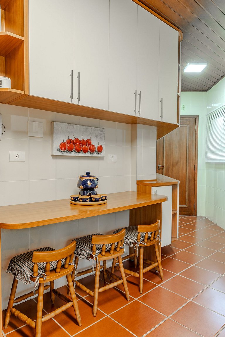 Apartamento com 3 quartos no Capivari