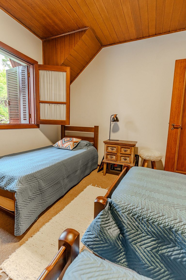 Lindo Apto no Capivari - Campos do Jordão/SP