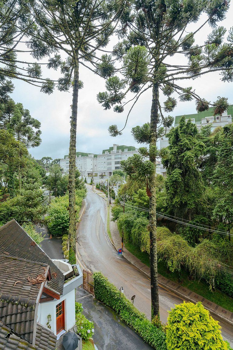 Lindo Apto no Capivari - Campos do Jordão/SP