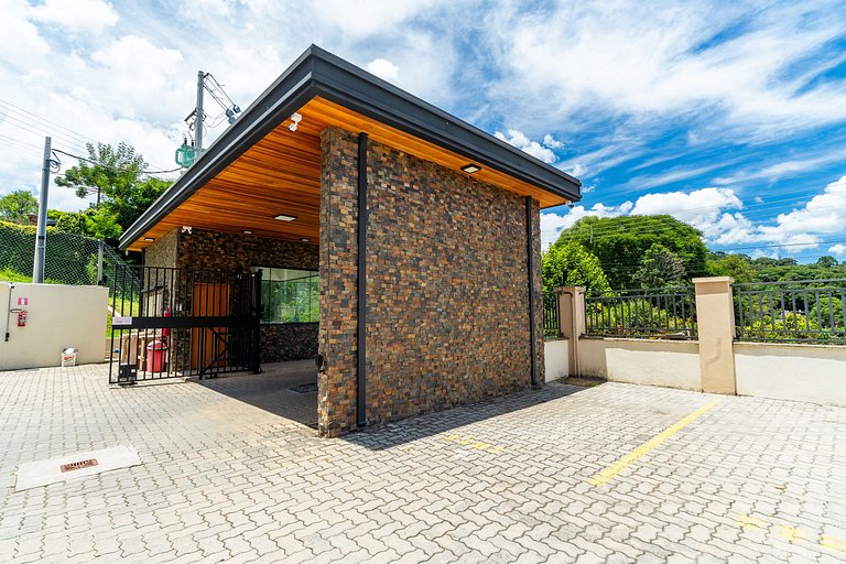 Charmoso Apartamento em Santo Antônio do Pinhal