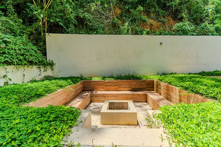 Lindo Apto no Centro de Santo Antonio do Pinhal/SP