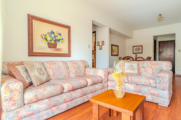 Lindo Apto no Centro de Serra Negra/SP