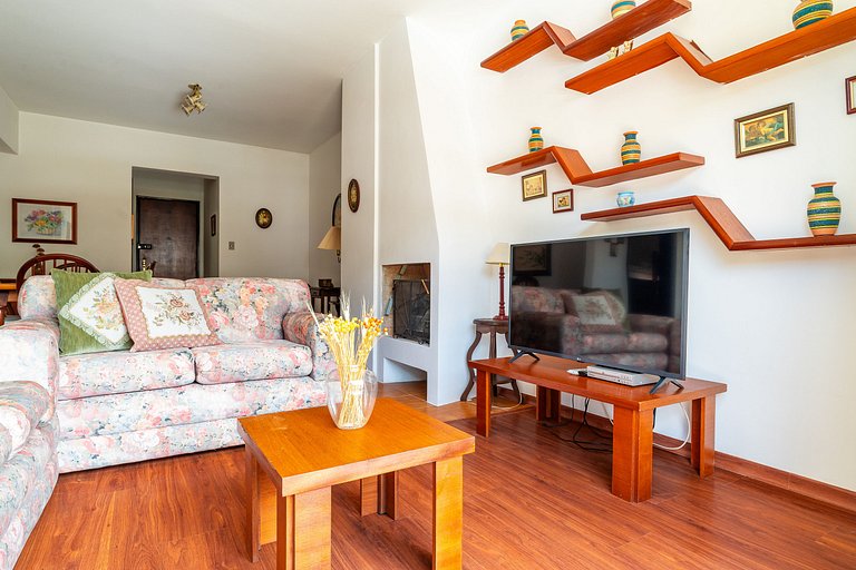 Lindo Apto no Centro de Serra Negra/SP