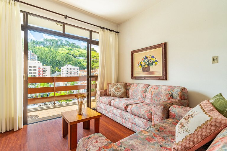 Lindo Apto no Centro de Serra Negra/SP