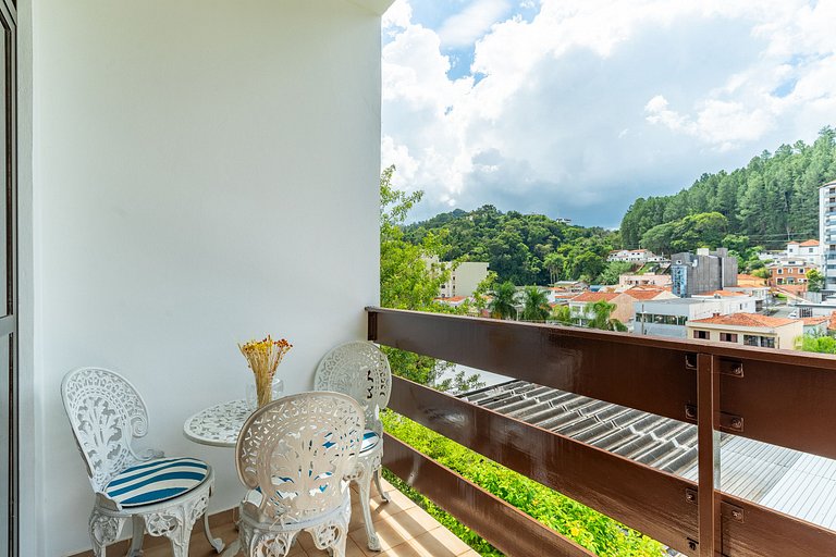 Lindo Apto no Centro de Serra Negra/SP