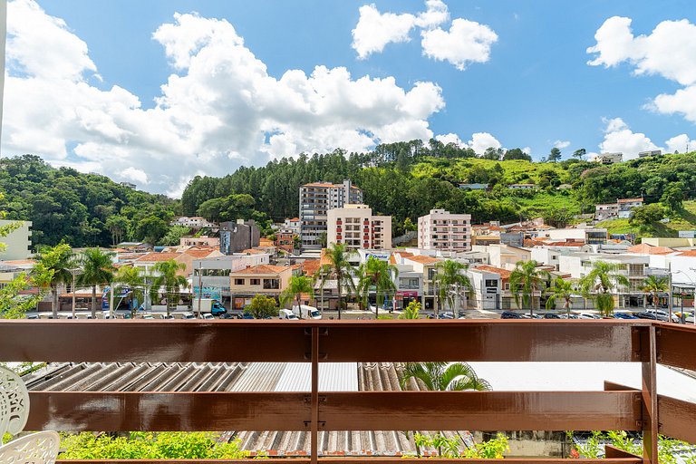 Lindo Apto no Centro de Serra Negra/SP