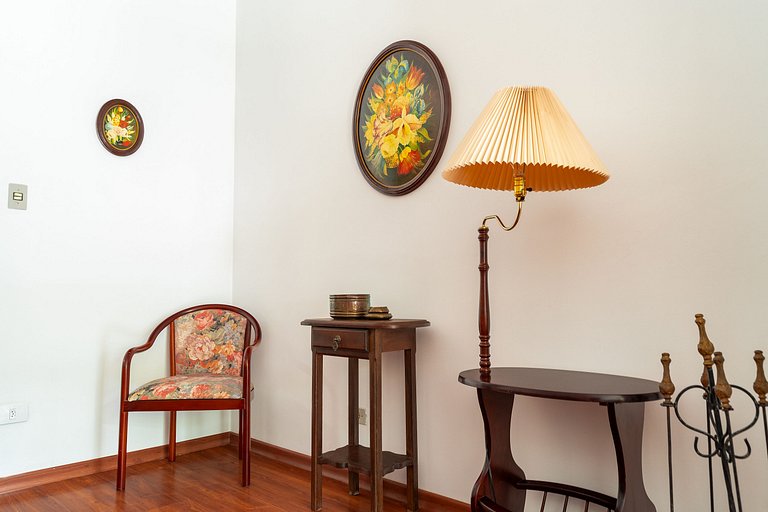 Lindo Apto no Centro de Serra Negra/SP