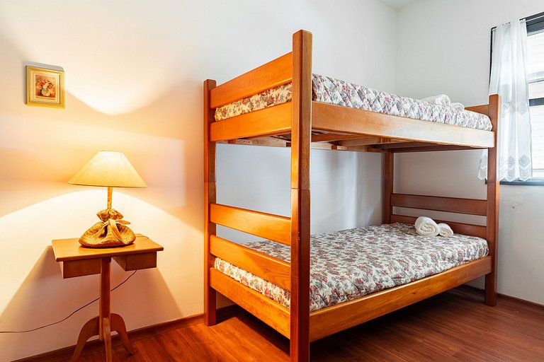 Lindo Apto no Centro de Serra Negra/SP