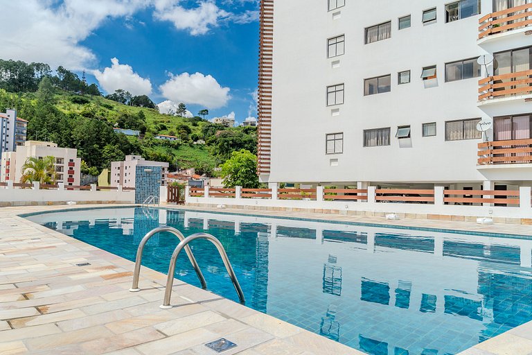 Lindo Apto no Centro de Serra Negra/SP