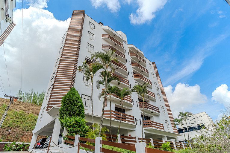 Lindo Apto no Centro de Serra Negra/SP