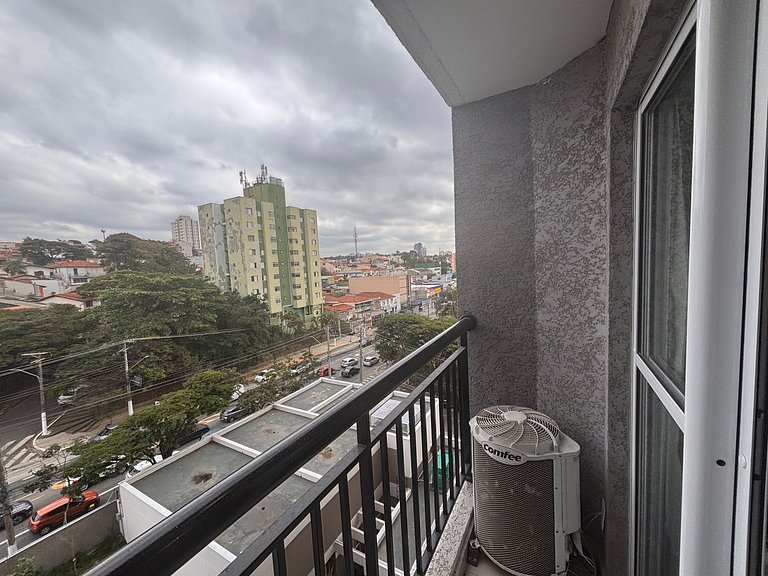 Apto completo a 400 metros da USP