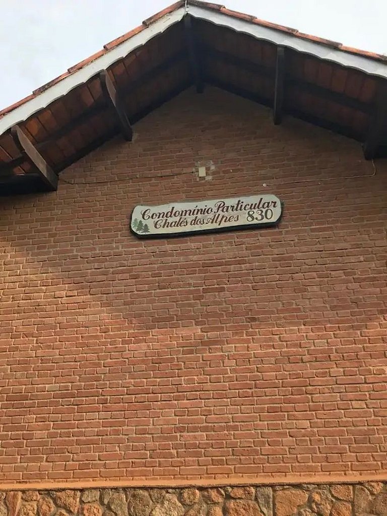 Chalezinho de Montanha no Centrinho de Monte Verde