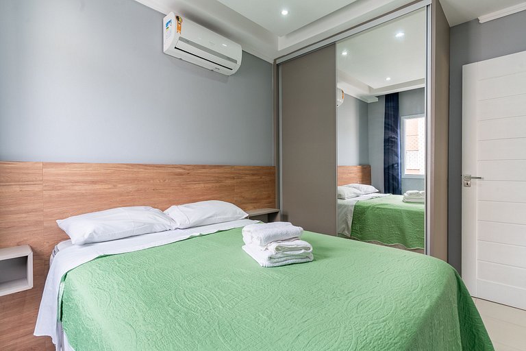 Moderno apartamento na Praia da Enseada