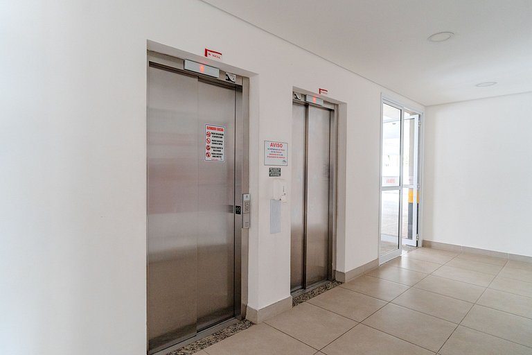 Moderno apartamento na Praia da Enseada