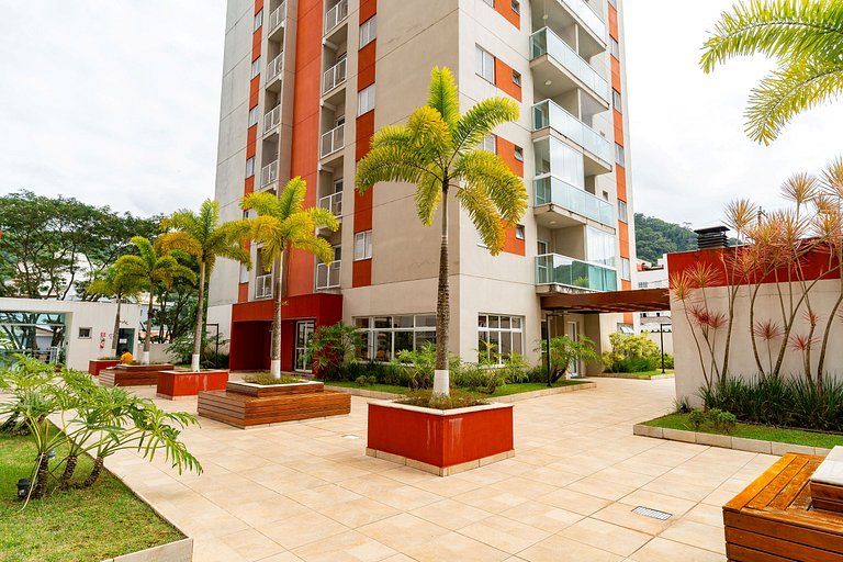Moderno apartamento na Praia da Enseada