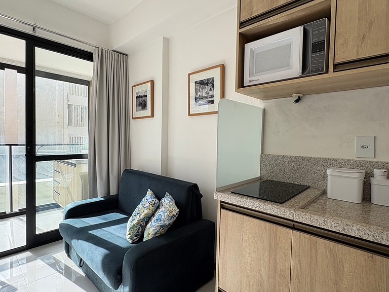 Farol da Barra em frente á praia