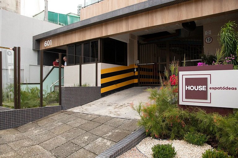 Apto Caminho das Arvores -House 403- Salvador/BA