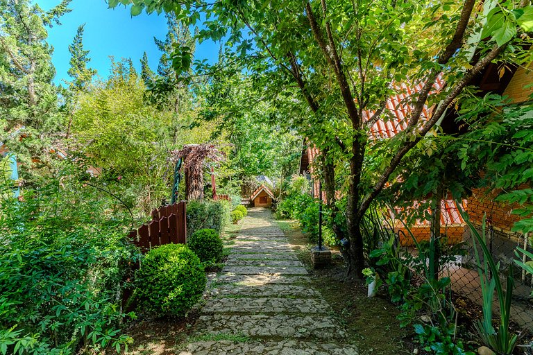 Chalezinho Próximo ao Centro de Monte Verde/MG