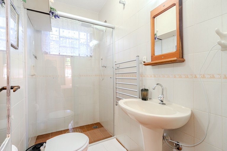 Chalezinho de montanha no centrinho de Monte Verde