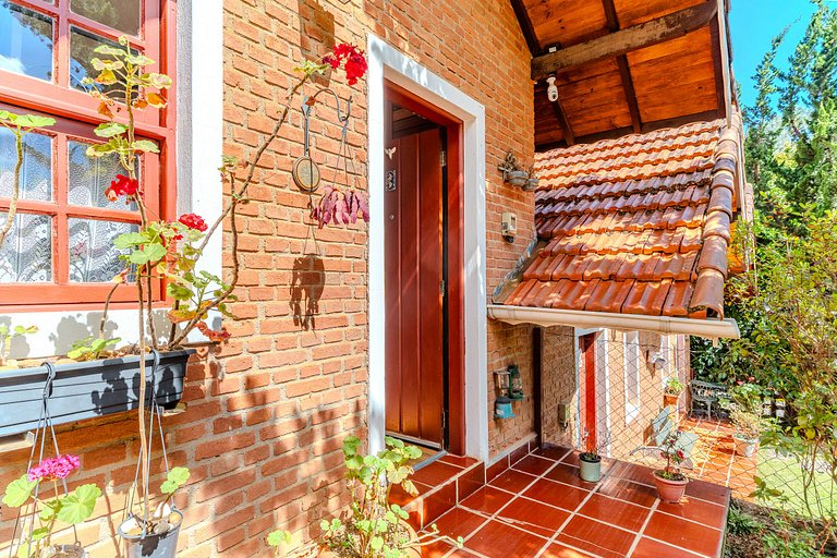 Chalezinho de montanha no centrinho de Monte Verde