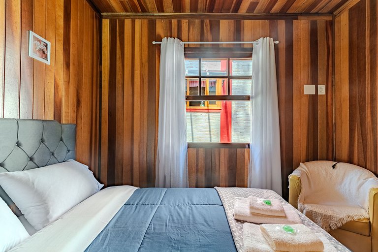 Linda Casa próximo ao Centro de Monte Verde/MG