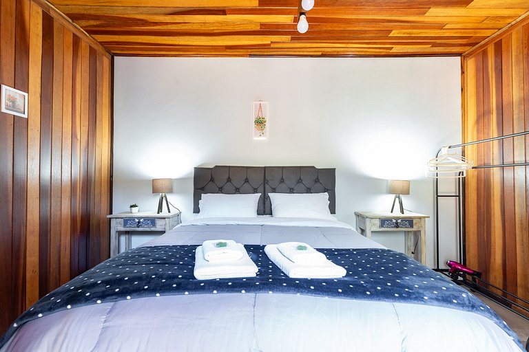 Linda Casa próximo ao Centro de Monte Verde/MG