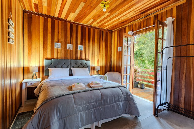 Linda Casa próximo ao Centro de Monte Verde/MG