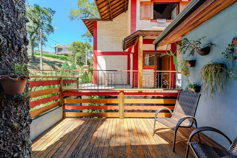 Linda Casa próximo ao Centro de Monte Verde/MG