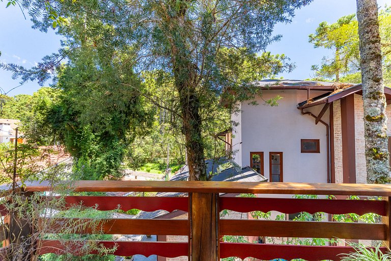 Linda Casa próximo ao Centro de Monte Verde/MG