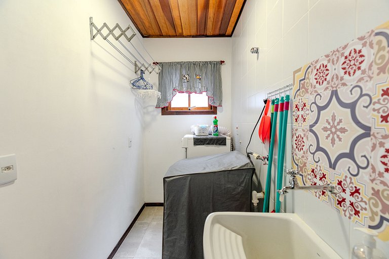 Linda Casa próximo ao Centro de Monte Verde/MG