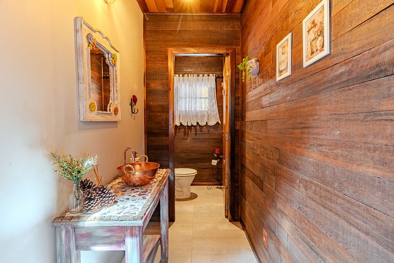 Linda Casa próximo ao Centro de Monte Verde/MG