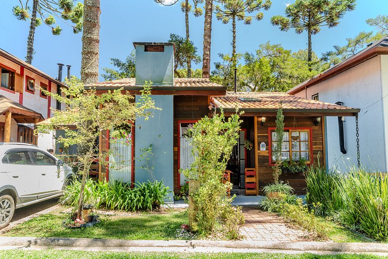 Linda Casa próximo ao Centro de Monte Verde/MG