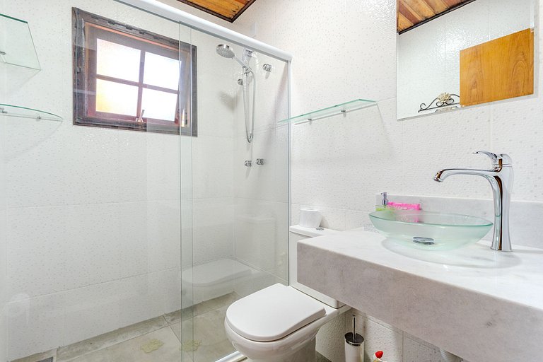 Linda Casa próximo ao Centro de Monte Verde/MG