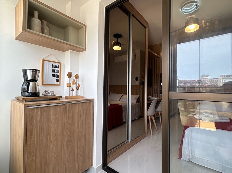 Studio com cozinha no Jardim Armação - Salvador/BA