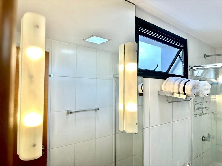 Apto no Mercure -Caminho das Arvores- Salvador/BA