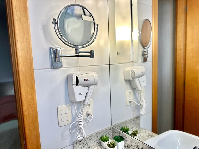 Apto no Mercure -Caminho das Arvores- Salvador/BA