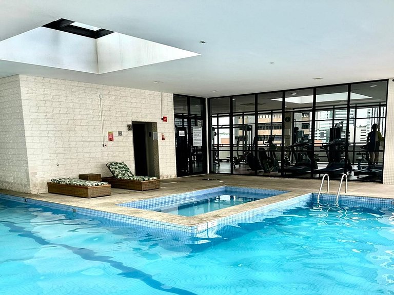 Apto no Mercure -Caminho das Arvores- Salvador/BA