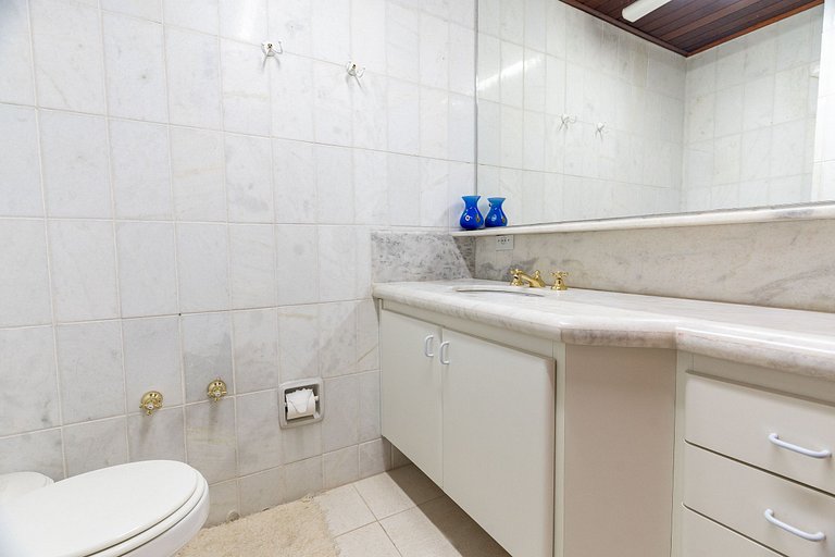 Apto no Capivari com 03 suites-Campos do Jordão/SP