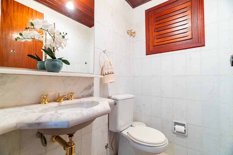 Apto no Capivari com 03 suites-Campos do Jordão/SP